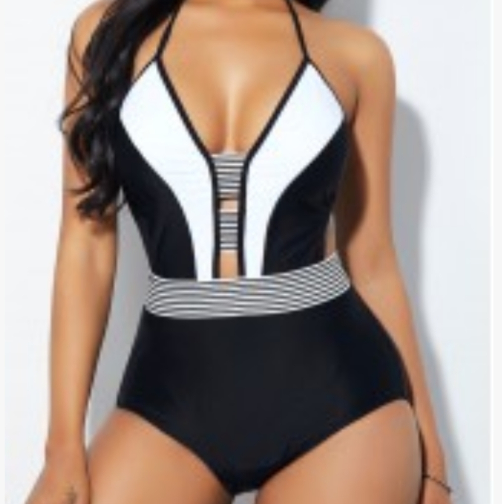 Plus size swim suit